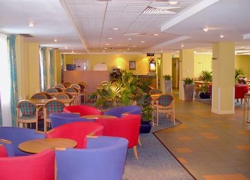 Imagen de los exteriores del Hotel Holiday Inn Express Birming. Foto 17