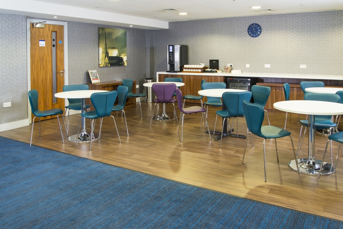 Imagen del bar/restaurante del Hotel Holiday Inn Express Birmingham - Snow Hill, An Ihg. Foto 5