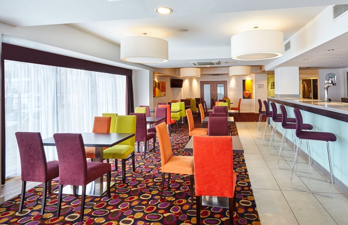 Imagen de los interiores del Hotel Holiday Inn Express Birmingham - South A45. Foto 16
