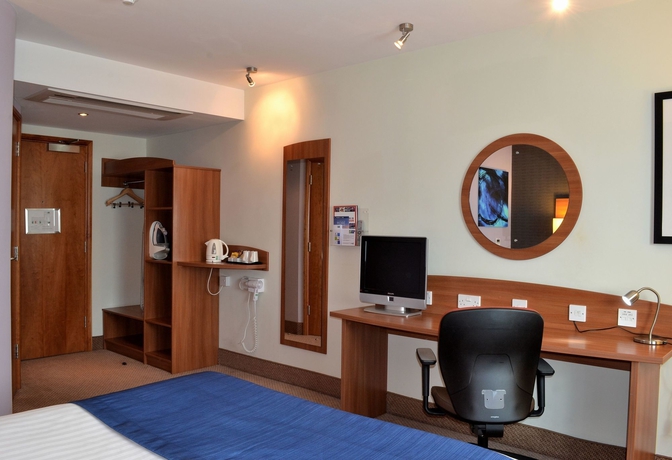 Imagen de los interiores del Hotel Holiday Inn Express Birmingham Star City, An Ihg. Foto 16