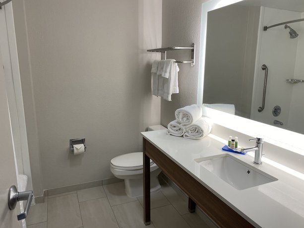 Imagen de la habitación del Hotel Holiday Inn Express Blowing Rock South. Foto 8