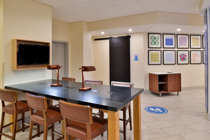 Imagen de los interiores del Hotel Holiday Inn Express Blowing Rock South. Foto 19