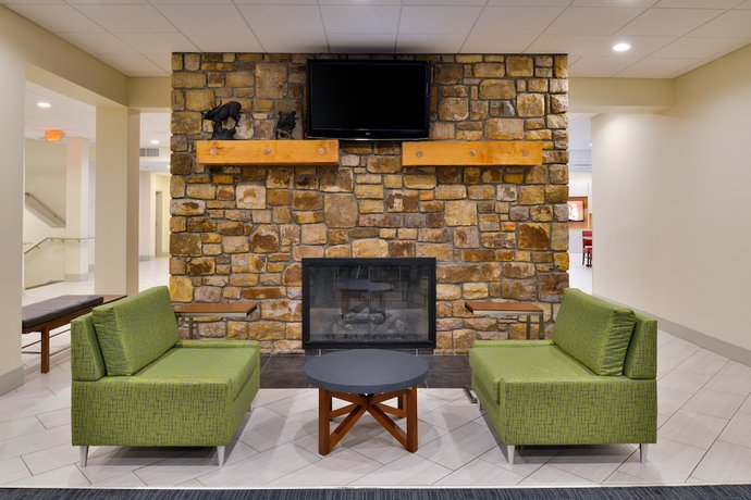 Imagen de los interiores del Hotel Holiday Inn Express Blowing Rock South. Foto 20