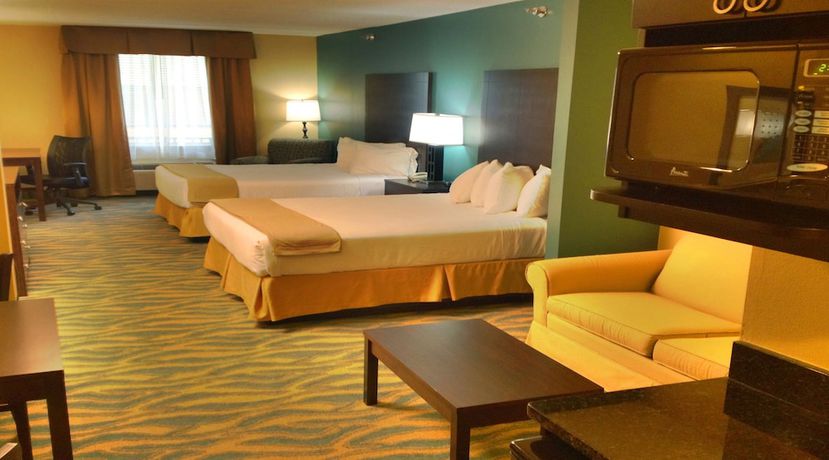 Imagen de la habitación del Hotel Holiday Inn Express Bluffton At Hilton Head Area, An Ihg. Foto 3