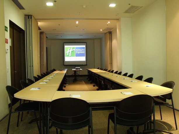 Imagen de los interiores del Hotel Holiday Inn Express Bogotá - Parque La 93. Foto 9