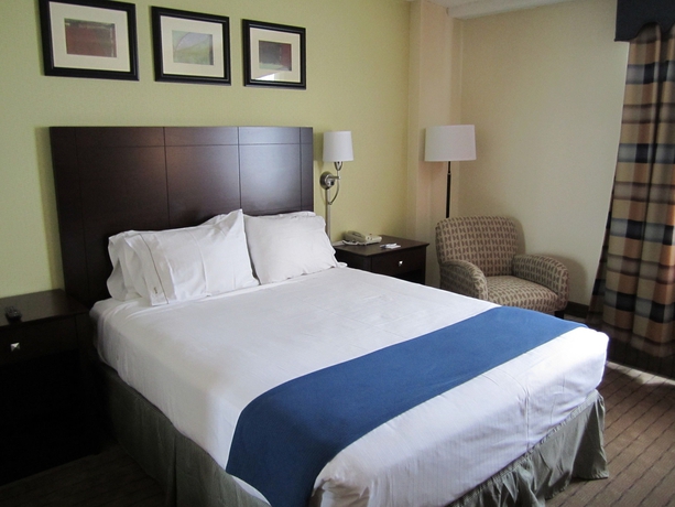 Imagen de la habitación del Hotel Holiday Inn Express Boston. Foto 4