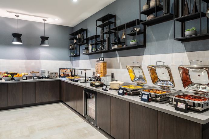 Imagen de los interiores del Hotel Holiday Inn Express Boston Logan Airport - Revere, an IHG. Foto 8