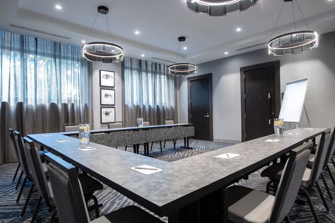 Imagen de los interiores del Hotel Holiday Inn Express Boston Logan Airport - Revere, an IHG. Foto 10