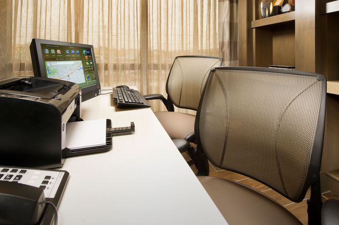 Imagen de los interiores del Hotel Holiday Inn Express Boston North-woburn. Foto 12