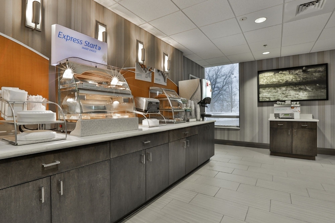 Imagen del bar/restaurante del Hotel Holiday Inn Express Boston North-woburn. Foto 5