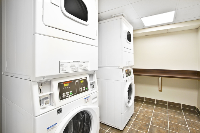 Imagen de los interiores del Hotel Holiday Inn Express Boston Waltham. Foto 16
