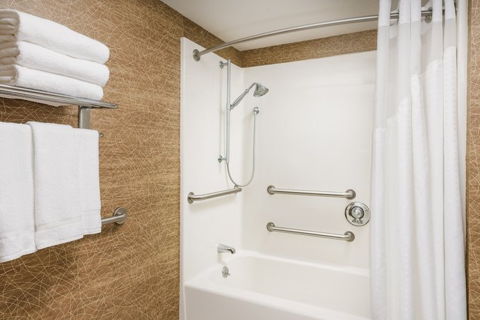 Imagen de la habitación del Hotel Holiday Inn Express Boston-brockton. Foto 4