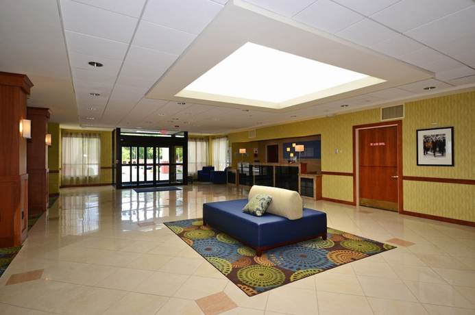 Imagen de los interiores del Hotel Holiday Inn Express Boston-brockton. Foto 18