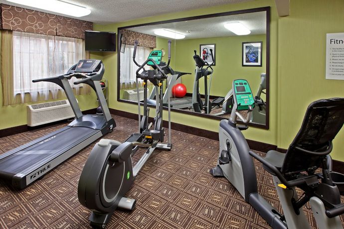 Imagen de los interiores del Hotel Holiday Inn Express Bowling Green, an IHG. Foto 15