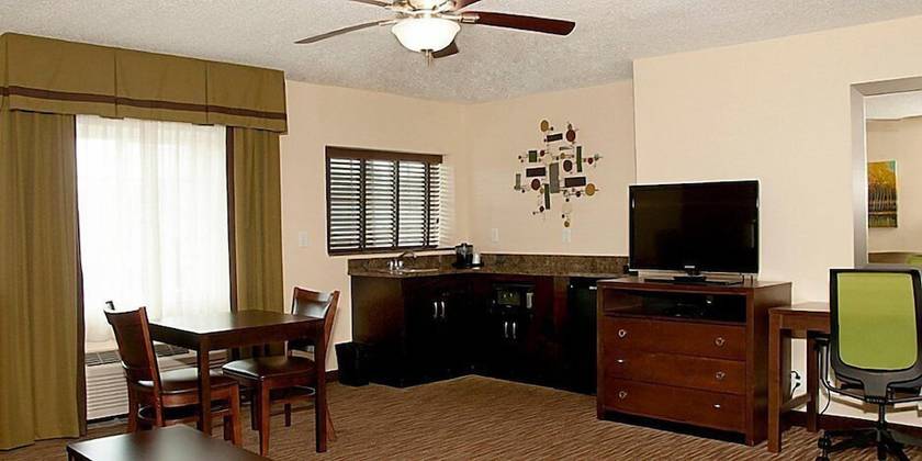 Imagen de la habitación del Hotel Holiday Inn Express Bowling Green, an IHG. Foto 4