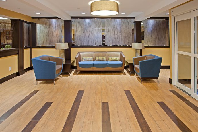 Imagen de los interiores del Hotel Holiday Inn Express Bowling Green, an IHG. Foto 18