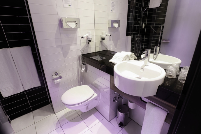 Imagen de la habitación del Hotel Holiday Inn Express Bremen Airport. Foto 11