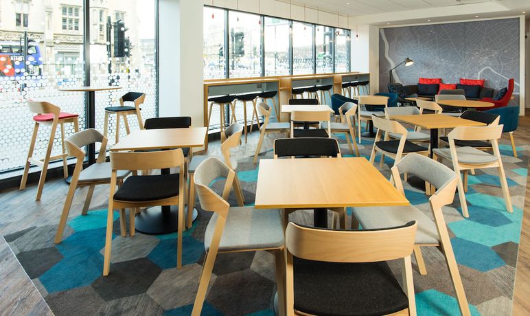 Imagen de los interiores del Hotel Holiday Inn Express Bristol City Centre, An Ihg. Foto 19