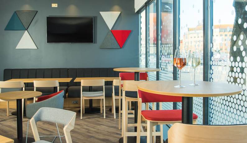 Imagen de los interiores del Hotel Holiday Inn Express Bristol City Centre, An Ihg. Foto 20