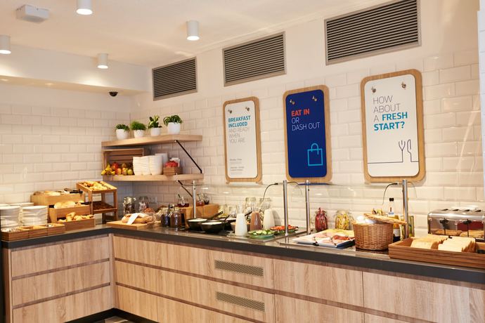 Imagen del bar/restaurante del Hotel Holiday Inn Express Brussels - Grand-place, An Ihg. Foto 3