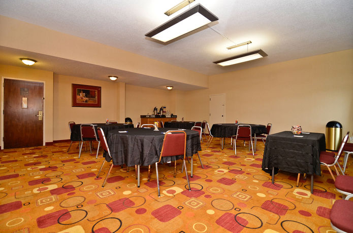 Imagen de los interiores del Hotel Holiday Inn Express Burlington, An Ihg. Foto 14