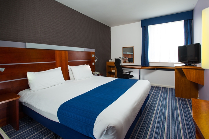 Imagen de la habitación del Hotel Holiday Inn Express Burton Upon Trent, An Ihg. Foto 9
