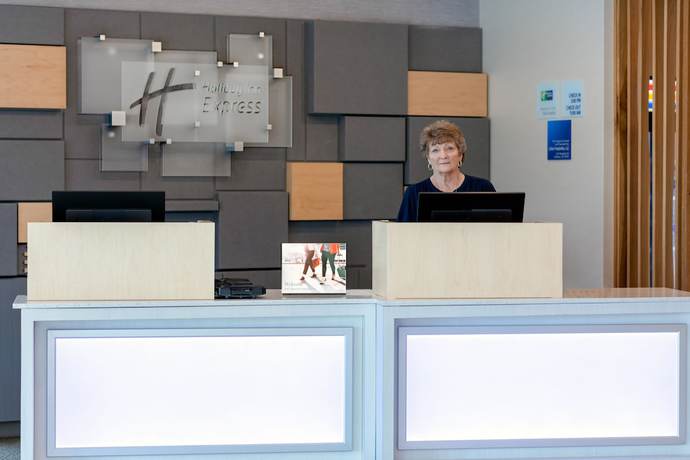 Imagen de los interiores del Hotel Holiday Inn Express Calhoun South, An Ihg. Foto 15