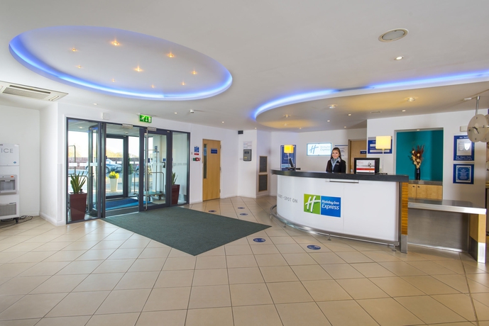 Imagen de los interiores del Hotel Holiday Inn Express Cambridge, An Ihg. Foto 13