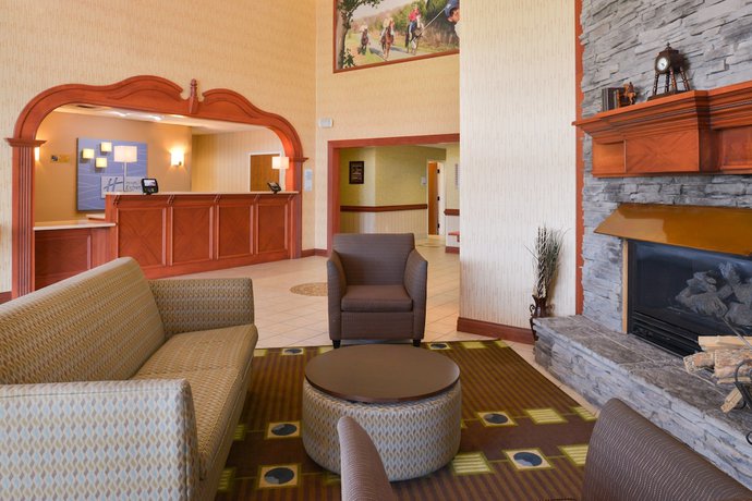 Imagen de los interiores del Hotel Holiday Inn Express Campbellsville, An Ihg. Foto 19