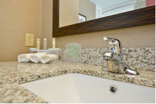 Imagen de la habitación del Hotel Holiday Inn Express Canandaigua - Finger Lakes. Foto 4