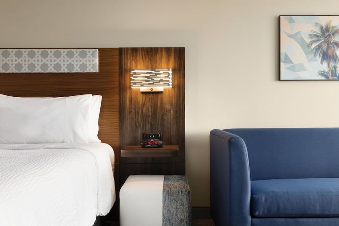 Imagen de la habitación del Hotel Holiday Inn Express Cape Canaveral. Foto 11