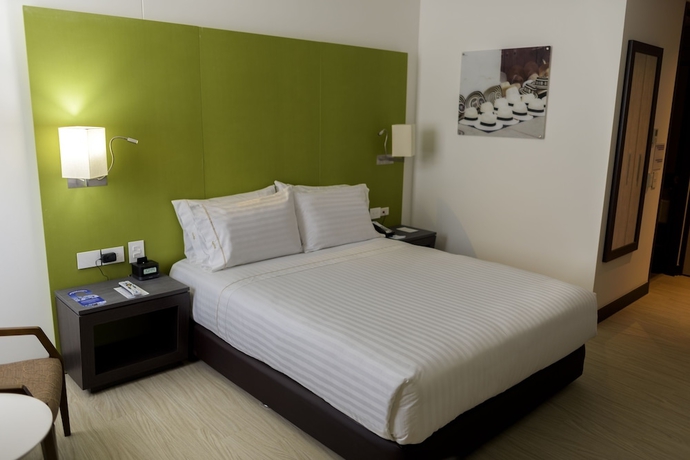 Imagen de la habitación del Hotel Holiday Inn Express Cartagena Bocagrande. Foto 9