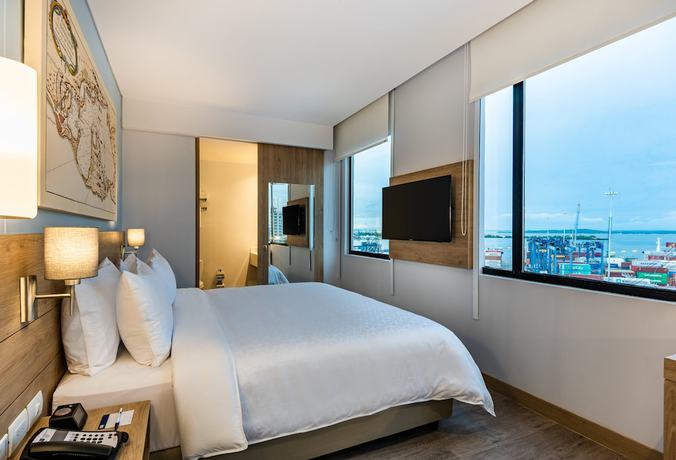 Imagen de la habitación del Hotel Holiday Inn Express Cartagena Manga, An Ihg. Foto 6