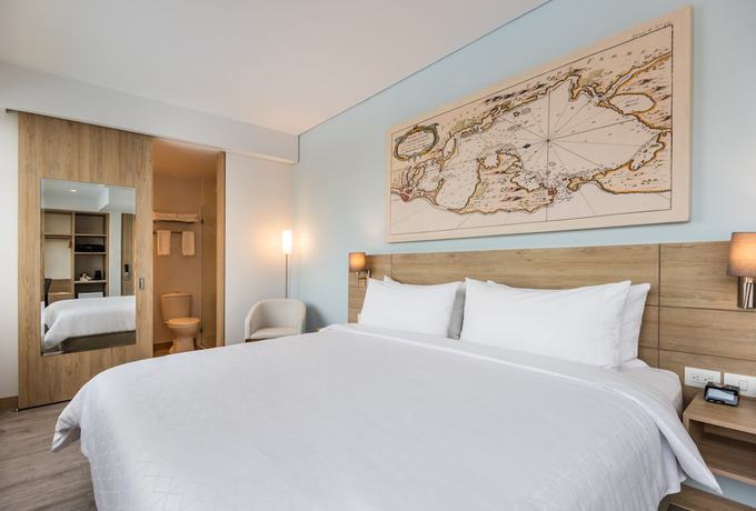 Imagen de la habitación del Hotel Holiday Inn Express Cartagena Manga, An Ihg. Foto 11