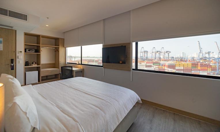 Imagen de la habitación del Hotel Holiday Inn Express Cartagena Manga, An Ihg. Foto 12