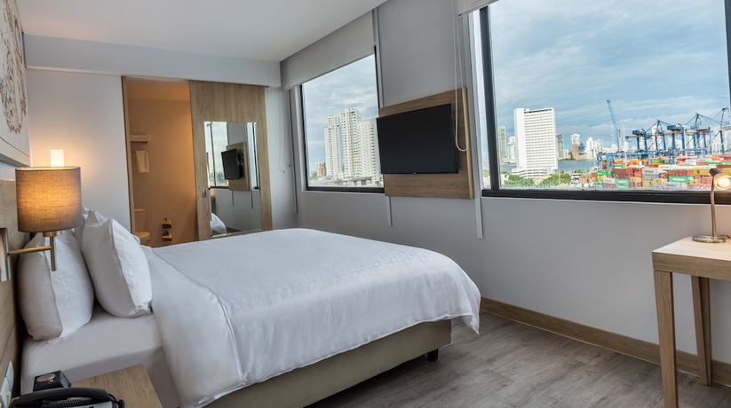 Imagen de la habitación del Hotel Holiday Inn Express Cartagena Manga, An Ihg. Foto 16