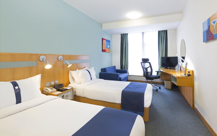 Imagen de la habitación del Hotel Holiday Inn Express Causeway Bay Hong Kong, An Ihg. Foto 2