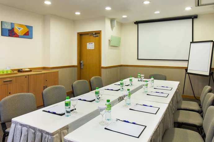 Imagen de los interiores del Hotel Holiday Inn Express Causeway Bay Hong Kong, An Ihg. Foto 14