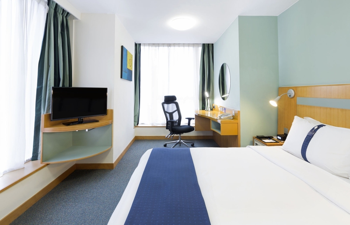 Imagen de la habitación del Hotel Holiday Inn Express Causeway Bay Hong Kong, An Ihg. Foto 9