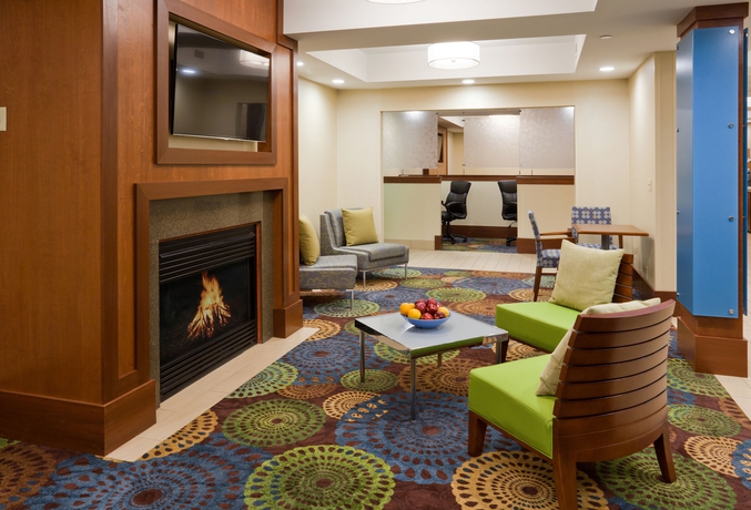 Imagen de los interiores del Hotel Holiday Inn Express Cedar Rapids (collins Rd), An Ihg. Foto 10