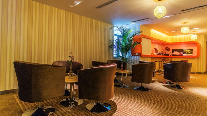 Imagen de los interiores del Hotel Holiday Inn Express Changzhou Center, An Ihg. Foto 9