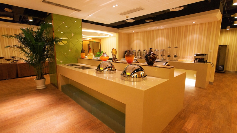 Imagen del bar/restaurante del Hotel Holiday Inn Express Changzhou Center, An Ihg. Foto 7