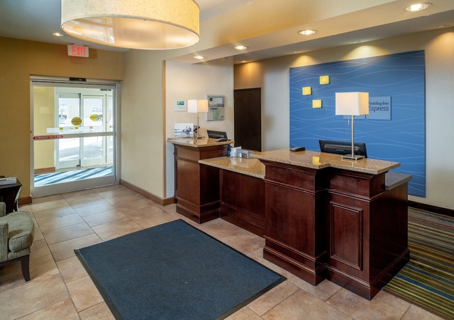 Imagen de los interiores del Hotel Holiday Inn Express Charleston-kanawha City, An Ihg. Foto 18