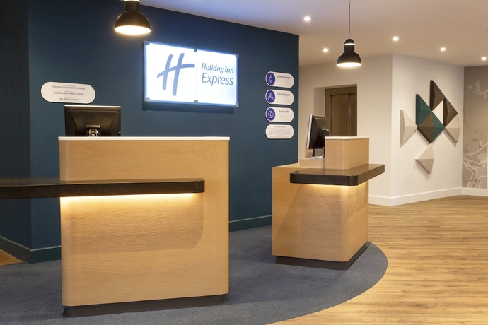 Imagen de los interiores del Hotel Holiday Inn Express Cheltenham, An Ihg. Foto 17