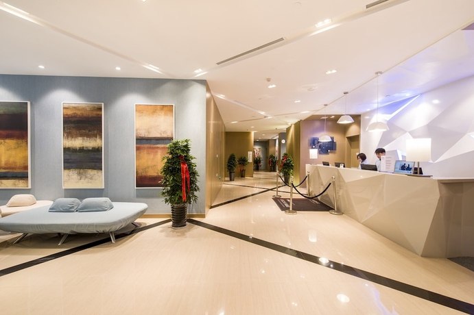 Imagen de los interiores del Hotel Holiday Inn Express Chengde Downtown. Foto 19