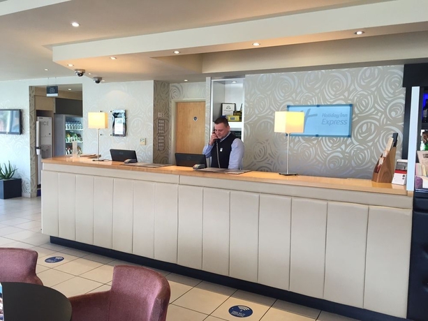 Imagen general del Hotel Holiday Inn Express Chester - Racecourse, An Ihg. Foto 1
