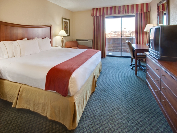 Imagen de la habitación del Hotel Holiday Inn Express Chicago-downers Grove, An Ihg. Foto 4