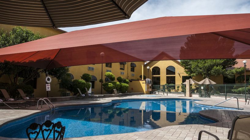 Imagen de la piscina del Hotel Holiday Inn Express Chihuahua, An Ihg Hotel. Foto 20