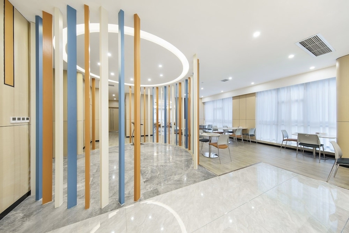 Imagen del bar/restaurante del Hotel Holiday Inn Express Chongqing Guanyinqiao. Foto 2