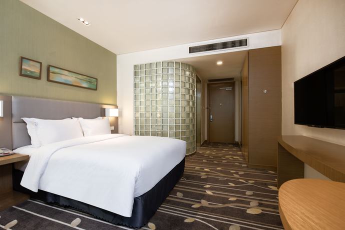 Imagen de la habitación del Hotel Holiday Inn Express Chongqing University Town. Foto 11